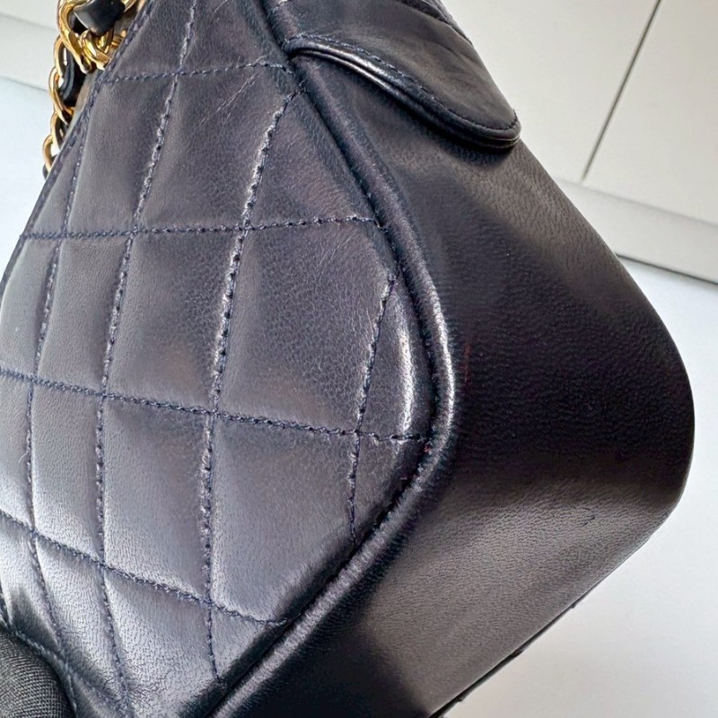 Chanel 金鍊深藍皮菱格長肩側包-16