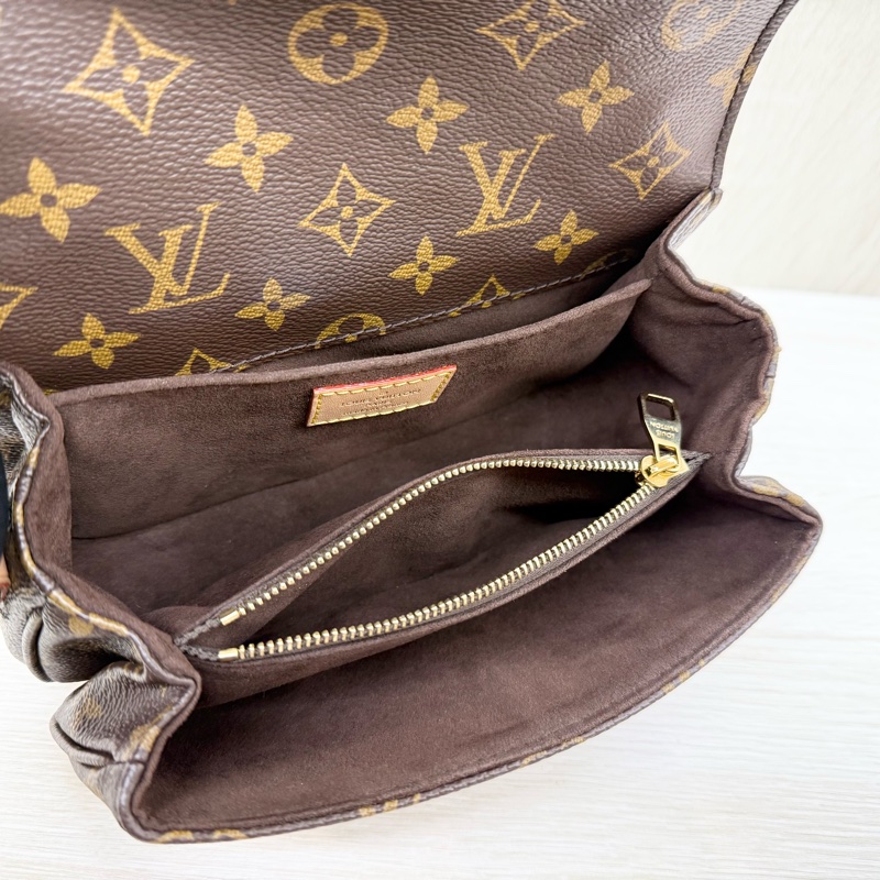 LV原花橫板East West郵差包M46279-10