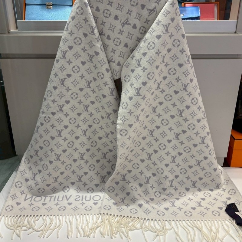 LV 灰白愛心老花 Cashmere 圍巾 M77641-3