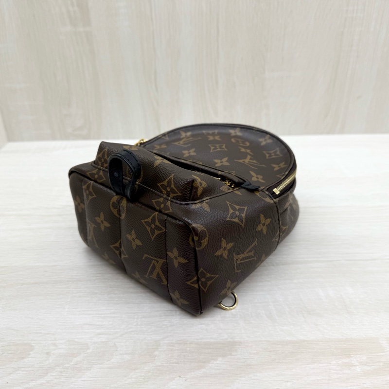 LV原花拼黑色皮革Palm Springs Mini小書包M44873-5