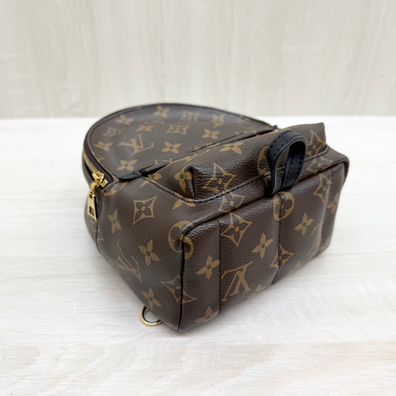 LV原花拼黑色皮革Palm Springs Mini小書包M44873-6