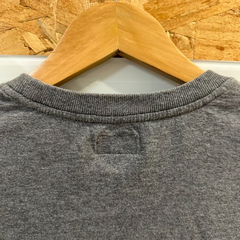 【美收精品】ARMANI 灰黑色長袖上衣 4-211【隔月月中將轉賣至日本 上架期限30天】-2