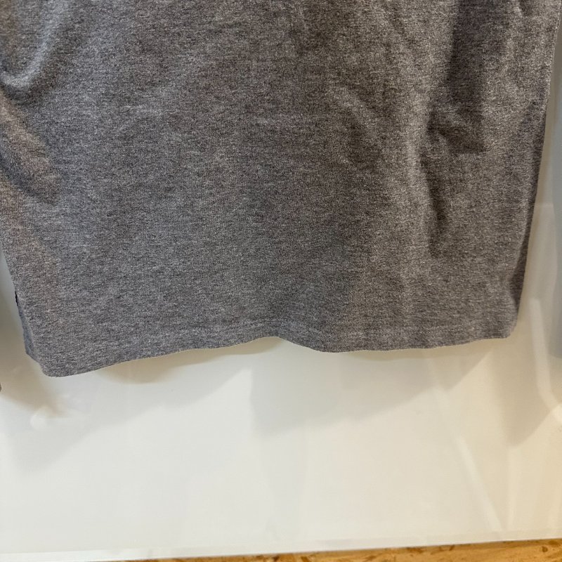 【美收精品】ARMANI 灰黑色長袖上衣 4-211【隔月月中將轉賣至日本 上架期限30天】-3