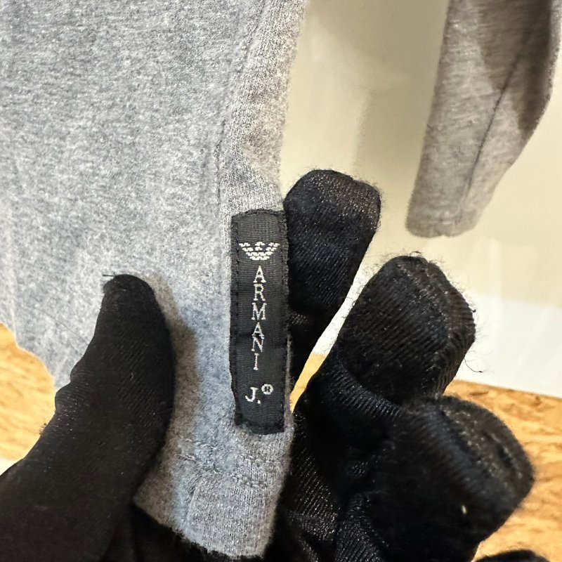 【美收精品】ARMANI 灰黑色長袖上衣 4-211【隔月月中將轉賣至日本 上架期限30天】-6