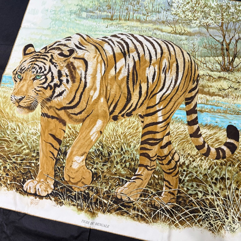 HERMES老虎90*90單面絲方巾-5