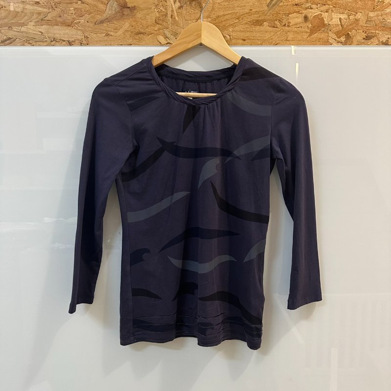 【美收精品】ARMANI 深紫色長袖上衣 4-213【隔月月中將轉賣至日本 上架期限30天】-0