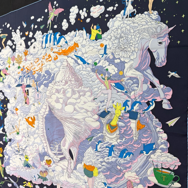 Hermes深藍雙兔天使飛馬動物系列淺藍橫條滾邊90x90披巾-8