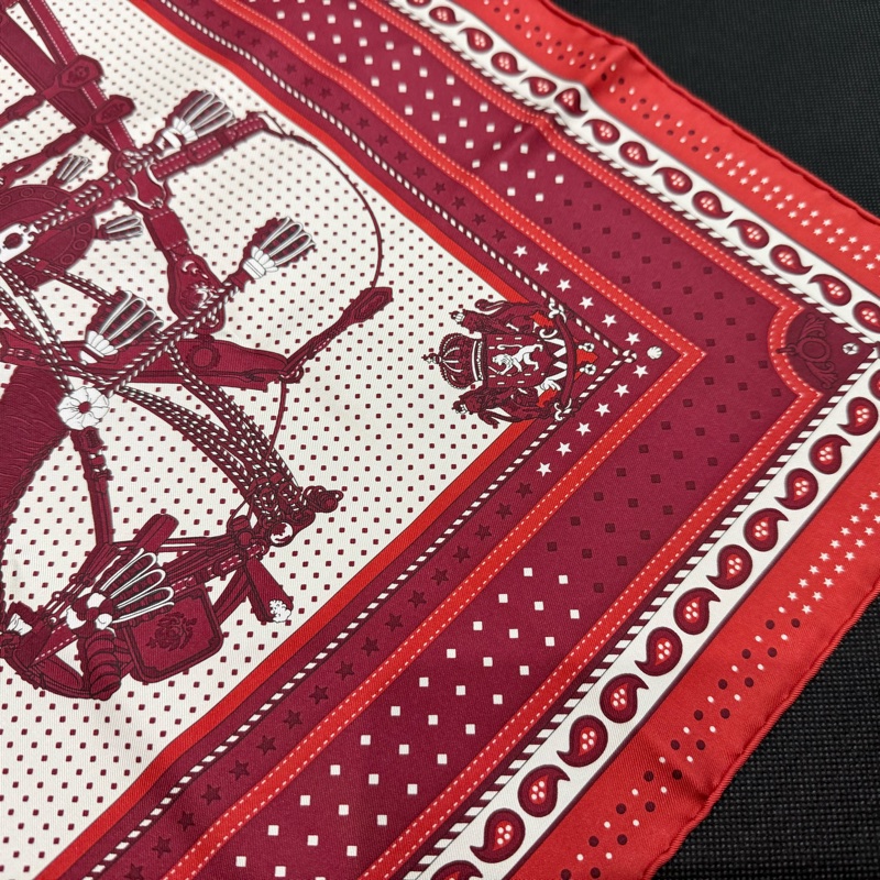 HERMES紅底白面馬具圖Harnais de cour絲巾55cm-4