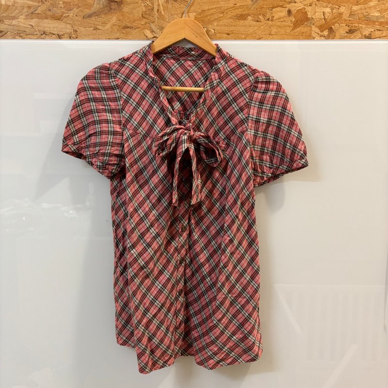 【美收精品】BURBERRY 紅粉色格紋襯衫 4-217【隔月月中將轉賣至日本 上架期限30天】-0