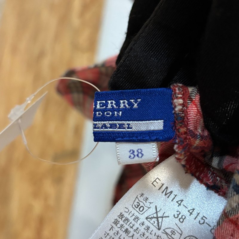 【美收精品】BURBERRY 紅粉色格紋襯衫 4-217【隔月月中將轉賣至日本 上架期限30天】-4