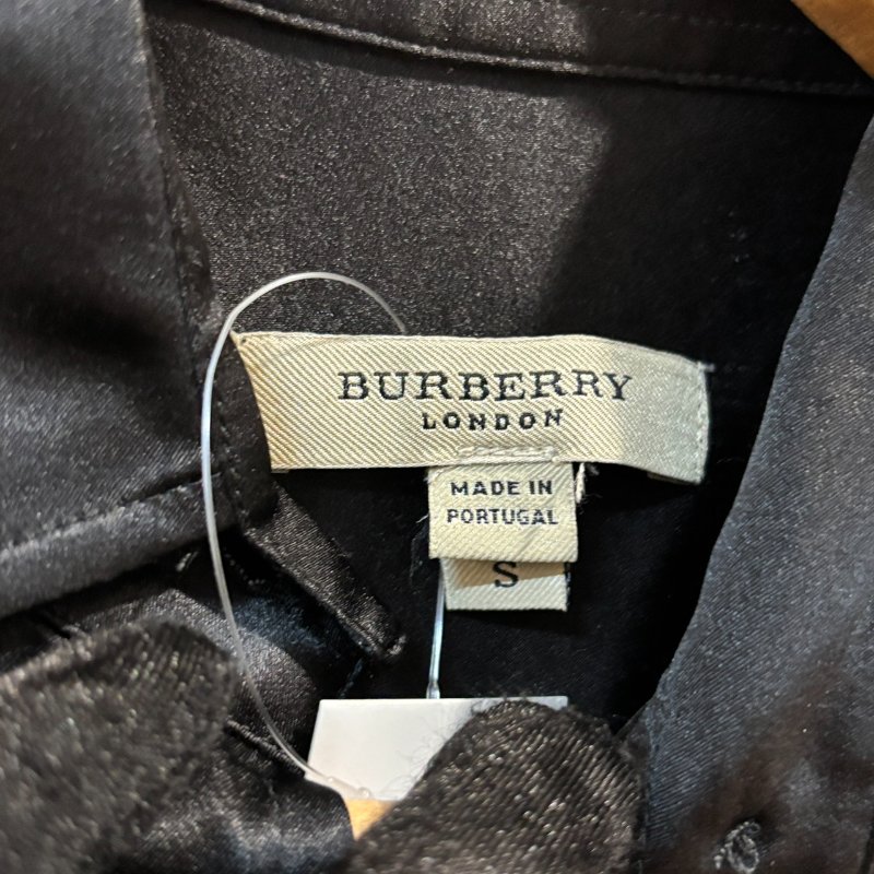 【美收精品】BURBERRY 黑色緞面長袖襯衫 4-220【隔月月中將轉賣至日本 上架期限30天】-2