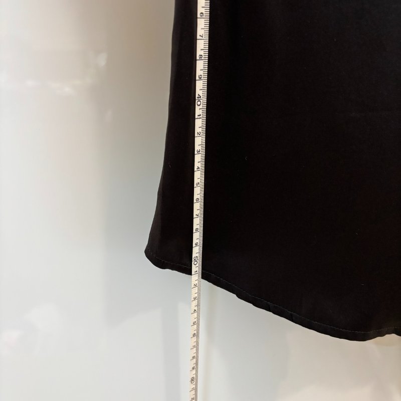 【美收精品】BURBERRY 黑色緞面長袖襯衫 4-220【隔月月中將轉賣至日本 上架期限30天】-8