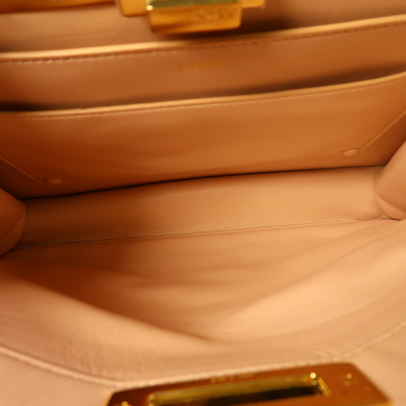 FENDI 牛皮皮革Peekaboo I See U Medium金扣手挽肩背兩用袋-6