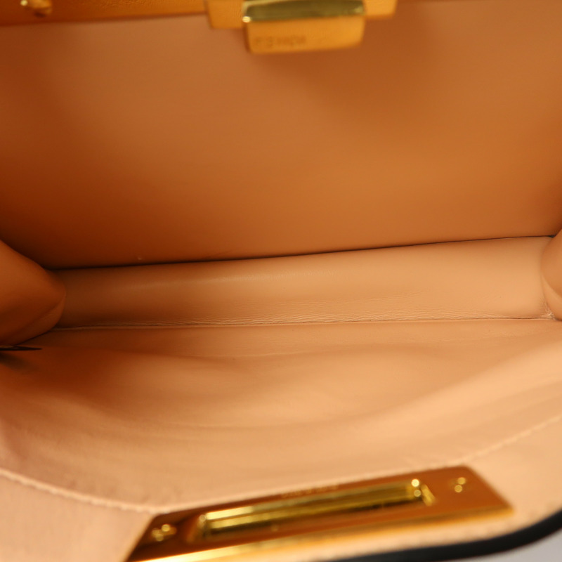 FENDI 牛皮皮革Peekaboo I See U Medium金扣手挽肩背兩用袋-7