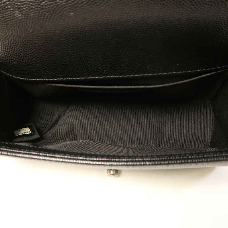 CHANEL 牛皮皮革Boy 20銀扣鏈帶肩背袋-4