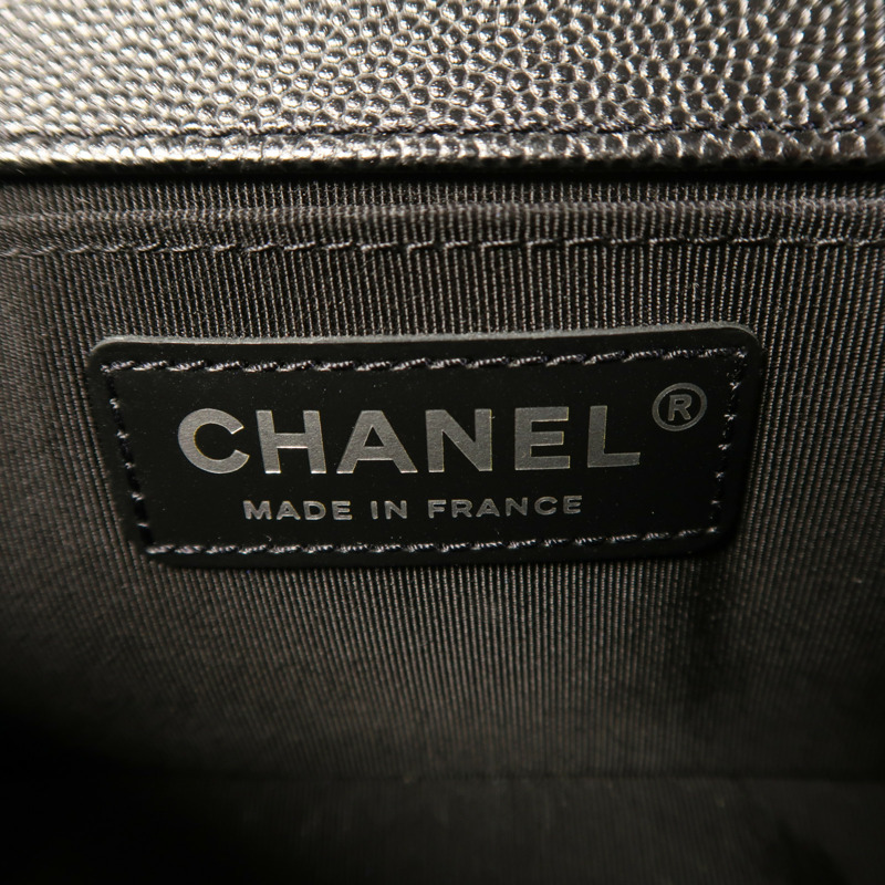 CHANEL 牛皮皮革Boy 20銀扣鏈帶肩背袋-5