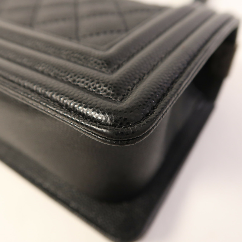 CHANEL 牛皮皮革Boy 20銀扣鏈帶肩背袋-13