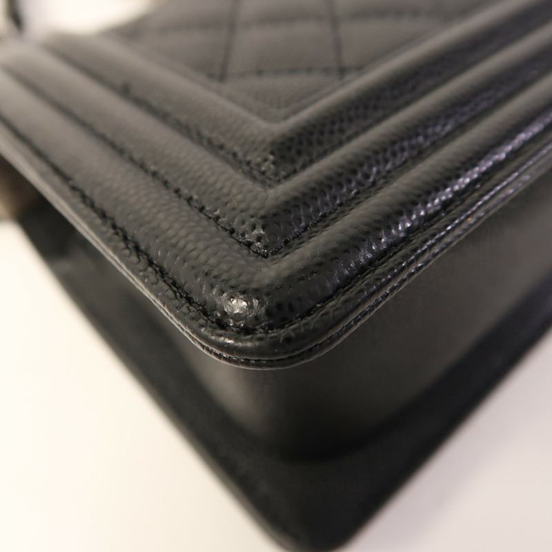 CHANEL 牛皮皮革Boy 20銀扣鏈帶肩背袋-14