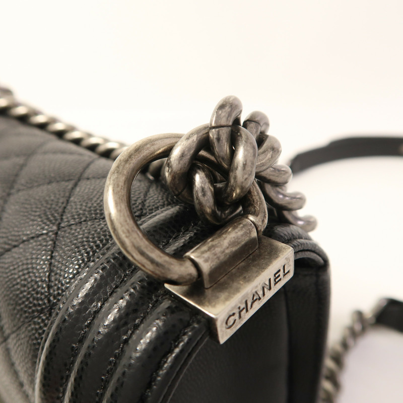 CHANEL 牛皮皮革Boy 20銀扣鏈帶肩背袋-15