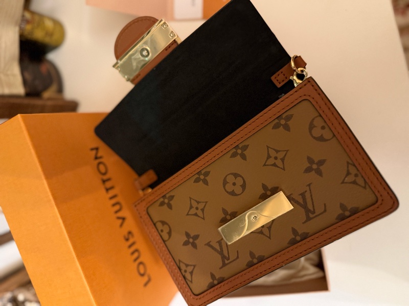 LV dauphine達芙尼 woc鏈帶包-4