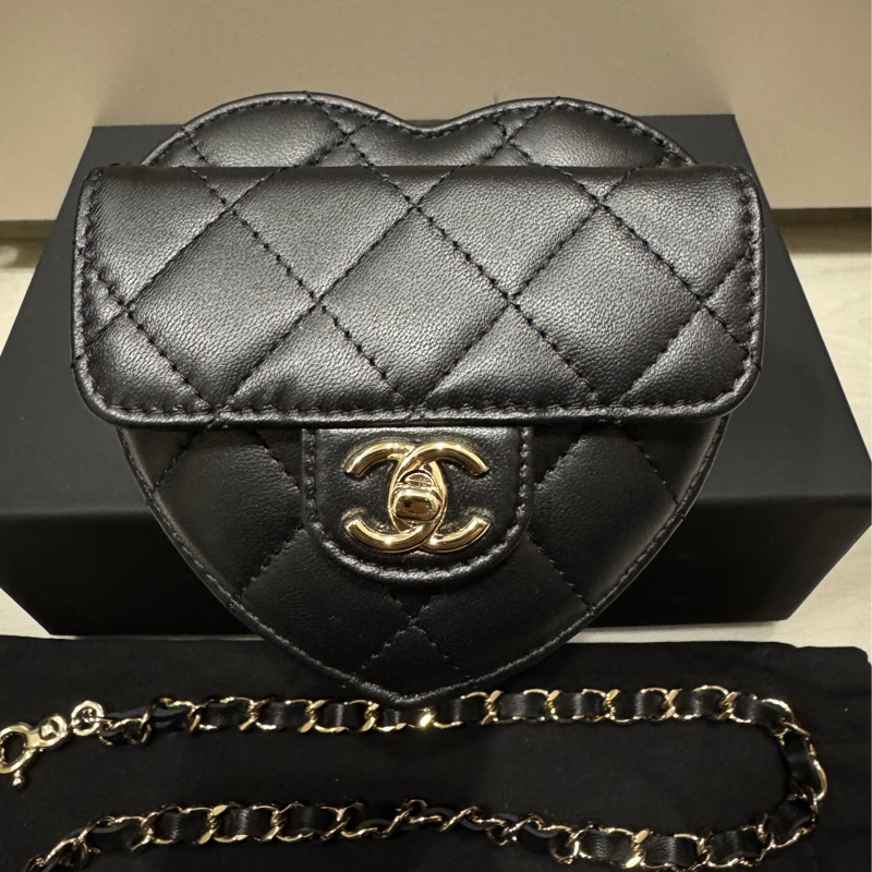 Chanel 25K 愛心腰包-7