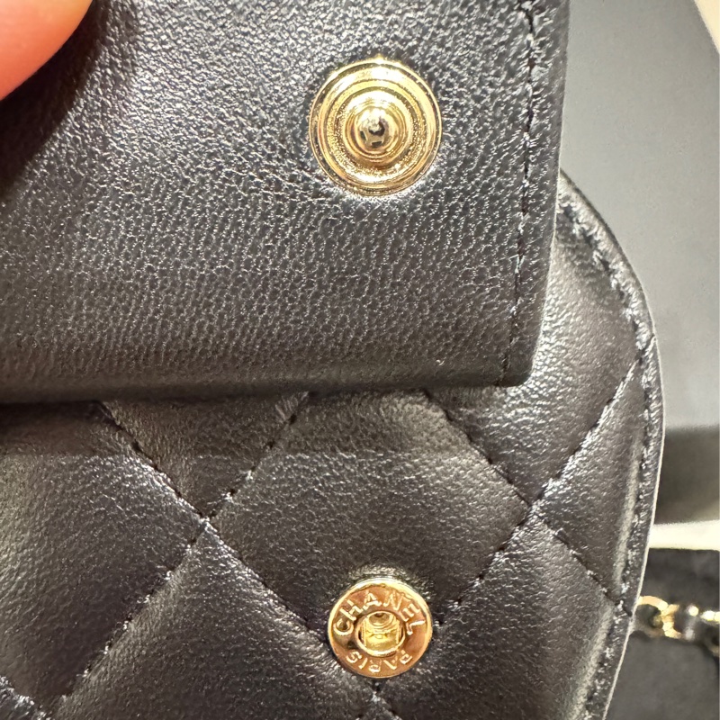 Chanel 25K 愛心腰包-11