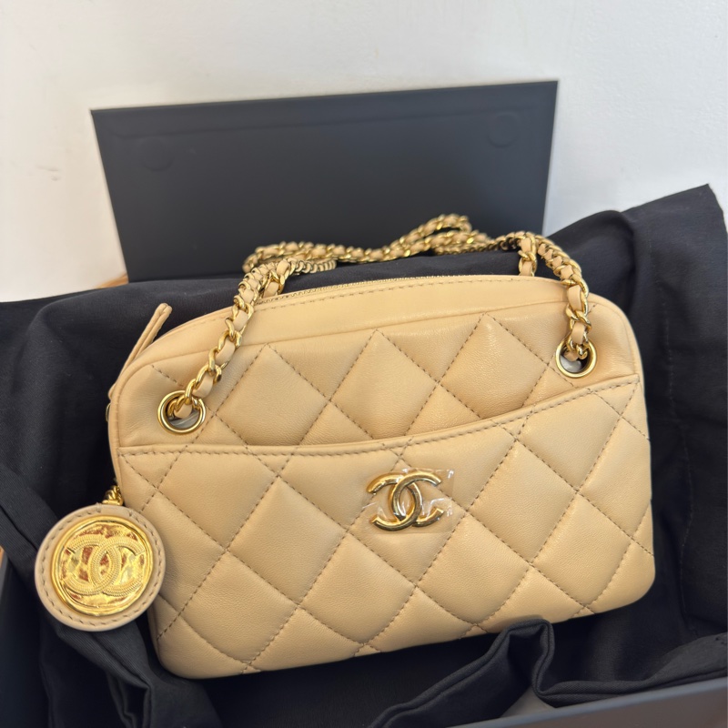 近新CHANEL米色小羊皮金釦金幣雙鏈兩用相機包AS5190-1