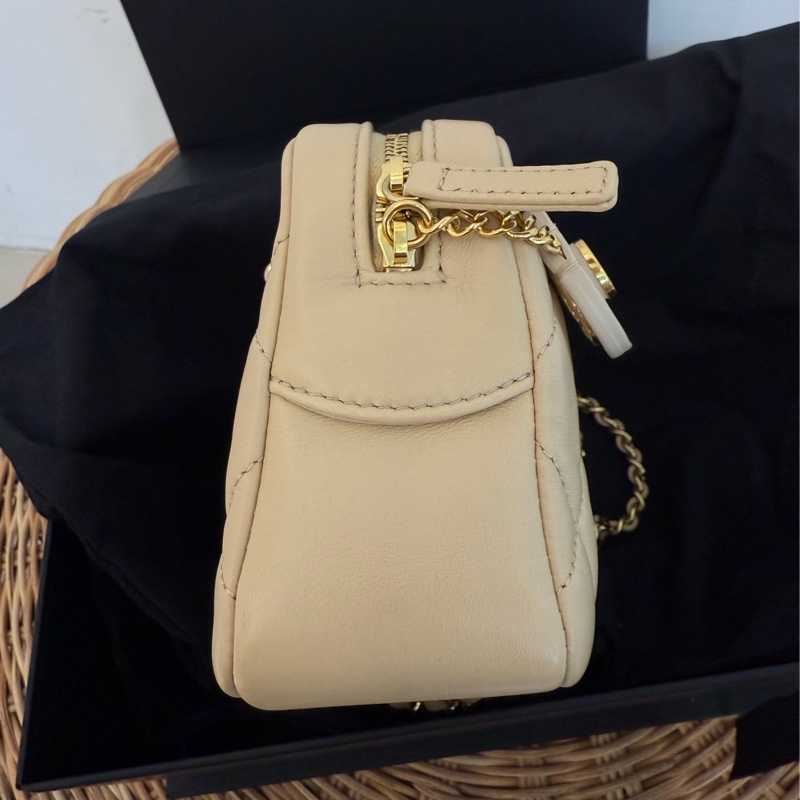 近新CHANEL米色小羊皮金釦金幣雙鏈兩用相機包AS5190-8