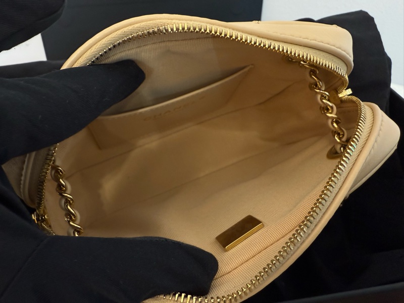 近新CHANEL米色小羊皮金釦金幣雙鏈兩用相機包AS5190-10