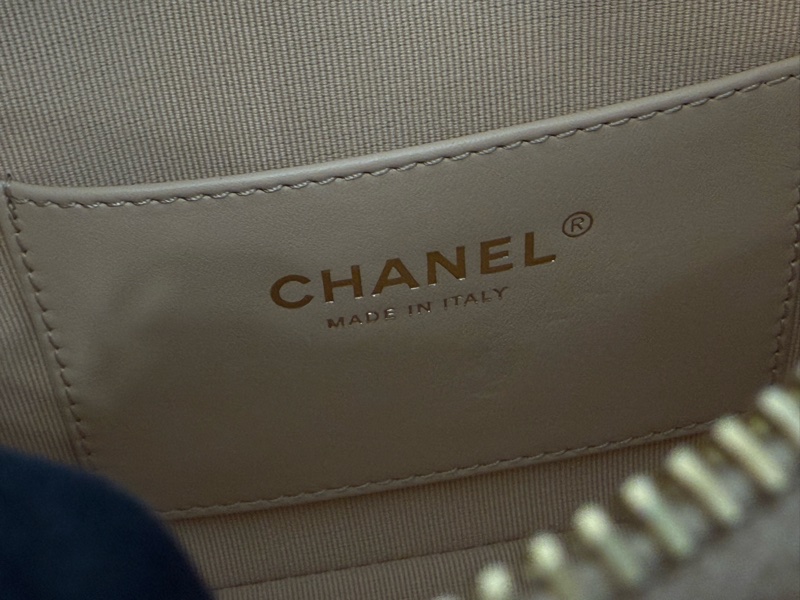 近新CHANEL米色小羊皮金釦金幣雙鏈兩用相機包AS5190-11