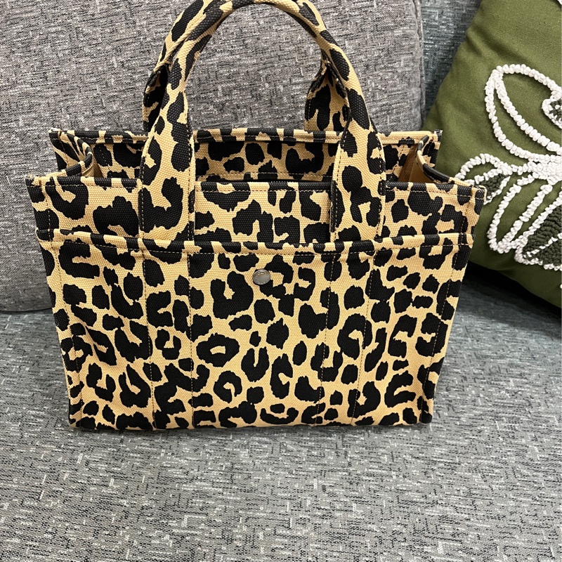 Coach 豹紋 帆布 託特包/紙袋包/側背包-1