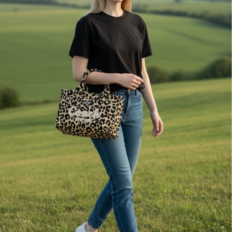 Coach 豹紋 帆布 託特包/紙袋包/側背包-7