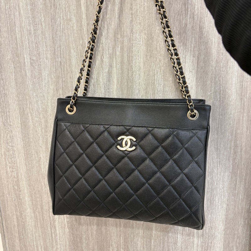 Chanel 黑荔枝淡金托特包-0