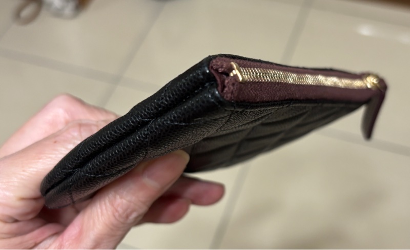 Chanel 黑金一字拉零錢包-3