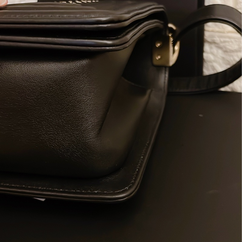 近新平台最低價限量款全配✨ CHANEL 香奈兒 boy限量款黑色牛皮繩皮編織金鍊金釦BOY 25 肩背包 斜背包 兩用包-6