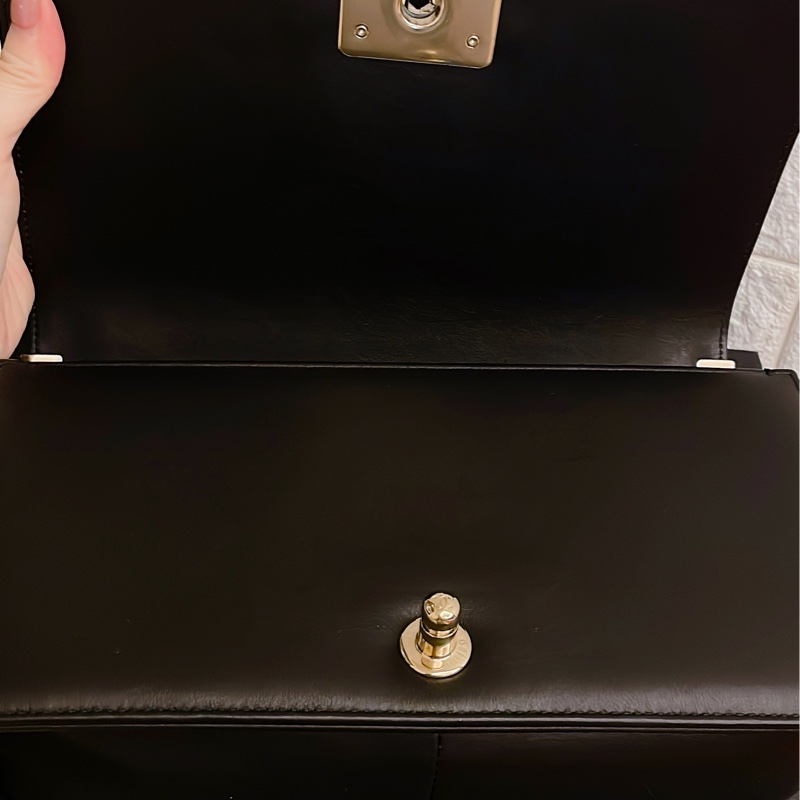 近新平台最低價限量款全配✨ CHANEL 香奈兒 boy限量款黑色牛皮繩皮編織金鍊金釦BOY 25 肩背包 斜背包 兩用包-9