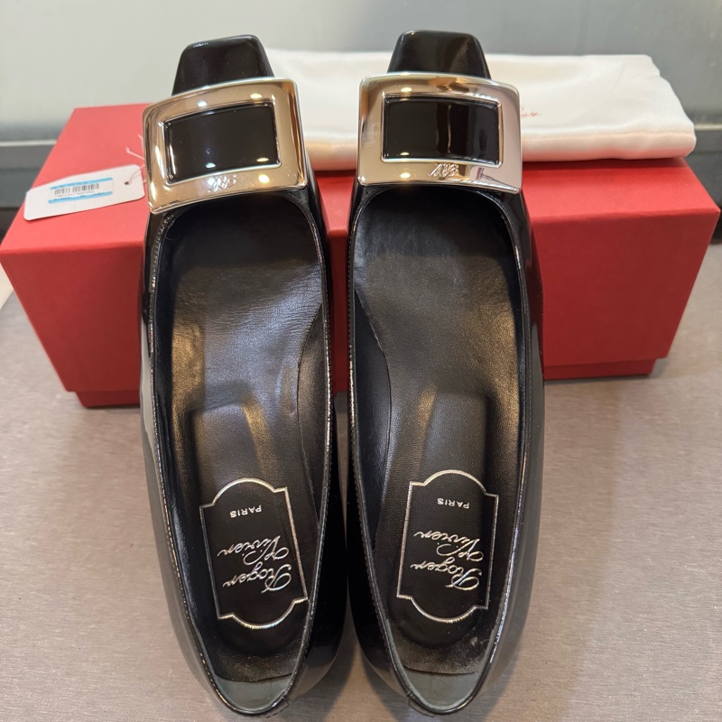 Roger Viver RV 經典黑色平底鞋 37號-1