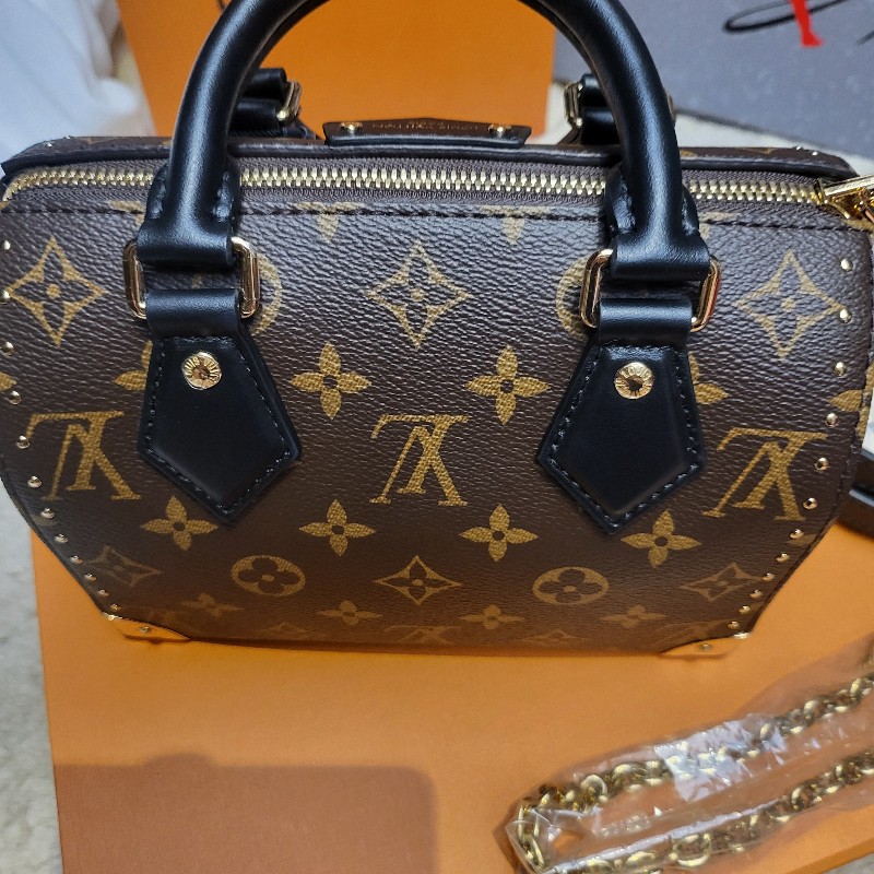 Lv trunk20 手提包 斜揹包 側背包(五金全都已包膜）-8