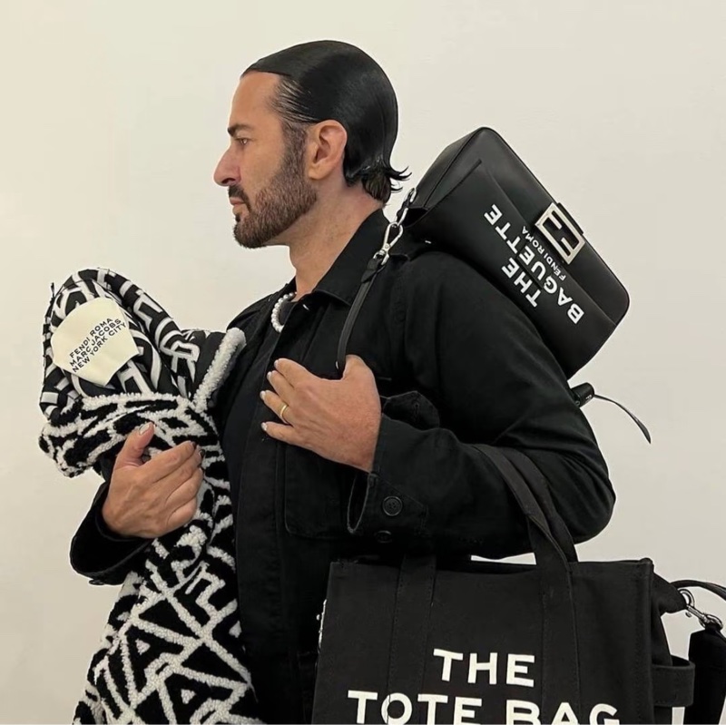 「百搭與收藏首選」法棍包25周年系列聯名款!Fendi baguette黑銀限量款,全配-2