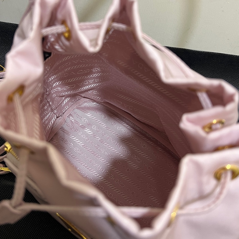 Prada 粉色兩用水桶包-5