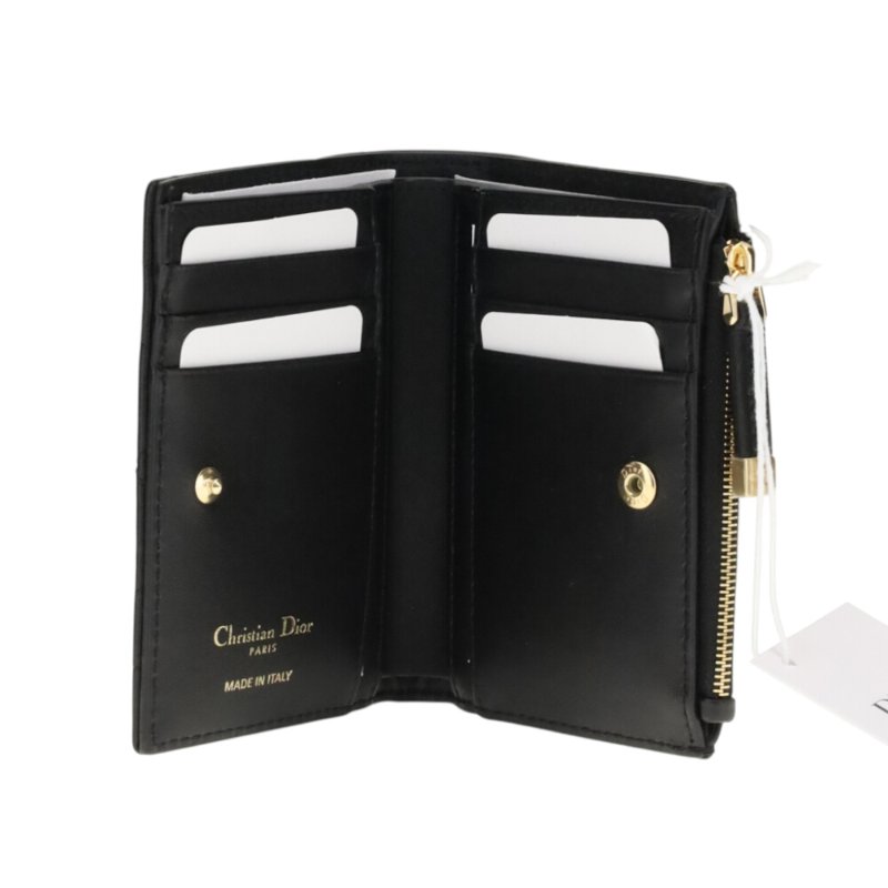 【Dior 迪奧】Caro Dahlia 大籐格紋羊皮 綴以水晶 錢包 卡夾 皮夾 短夾 黑色 S4208UHNN_900-4