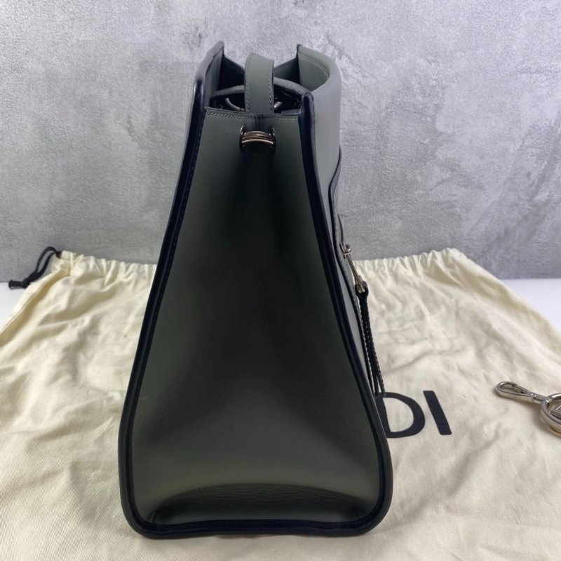 ️Fendi Runaway 深灰色牛皮中號托特包 99新 配件塵袋-1