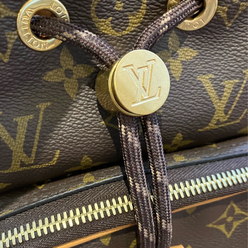 LV mini水桶肩背包-9