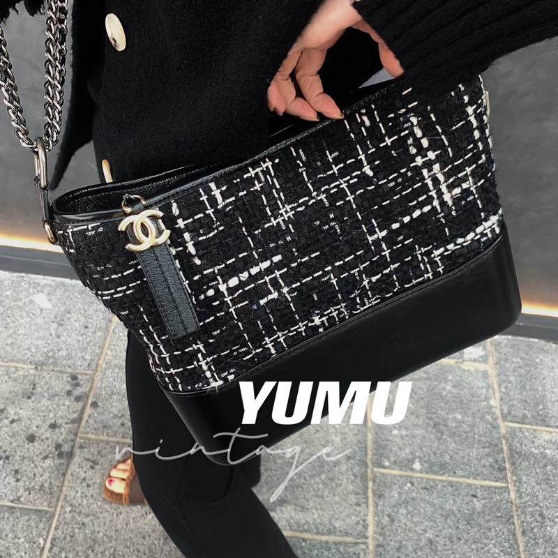 Chanel • Gabrielle 黑白毛呢編織流浪包 中號-0