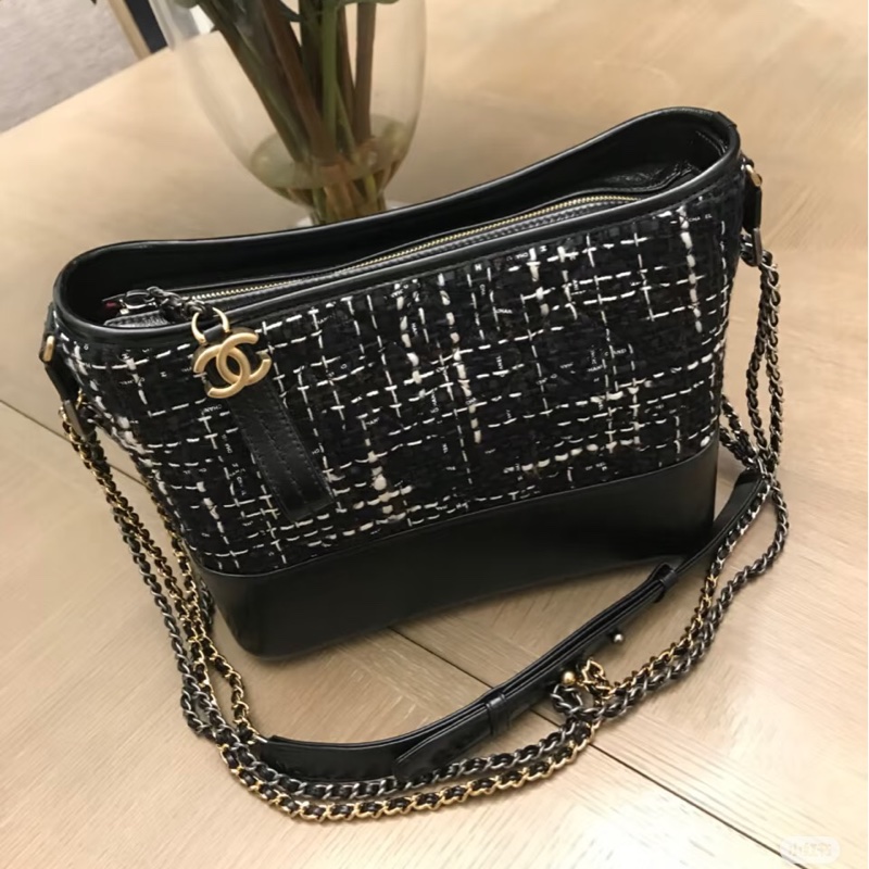 Chanel • Gabrielle 黑白毛呢編織流浪包 中號-1