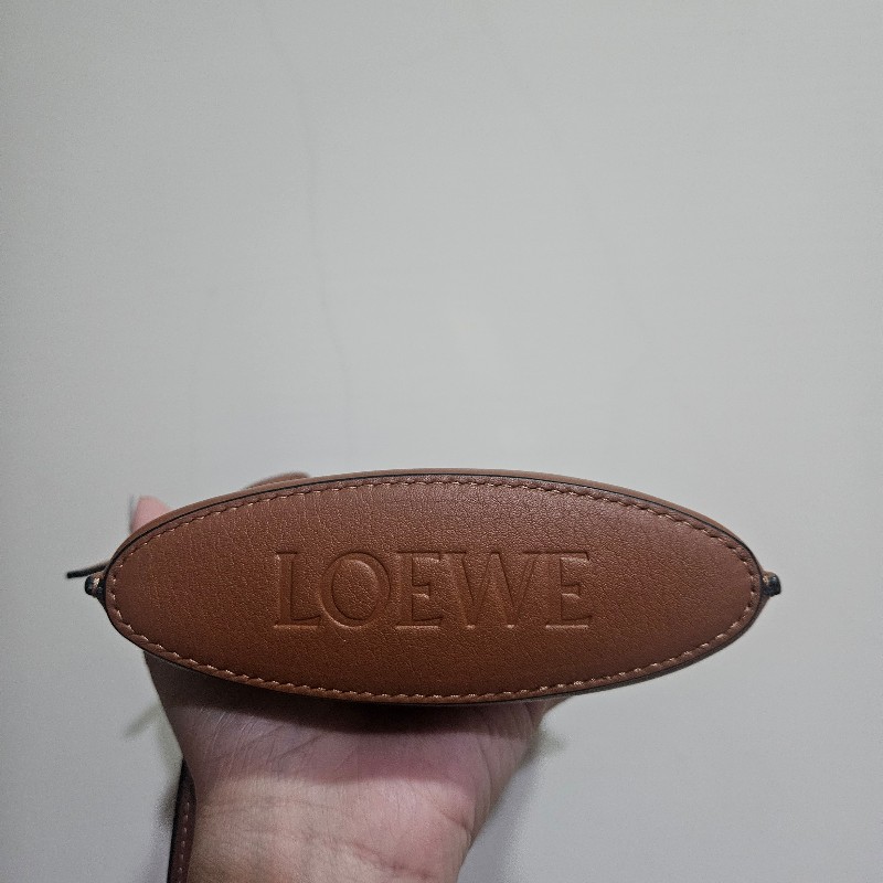 loewe 小包 焦糖色 咖色-2