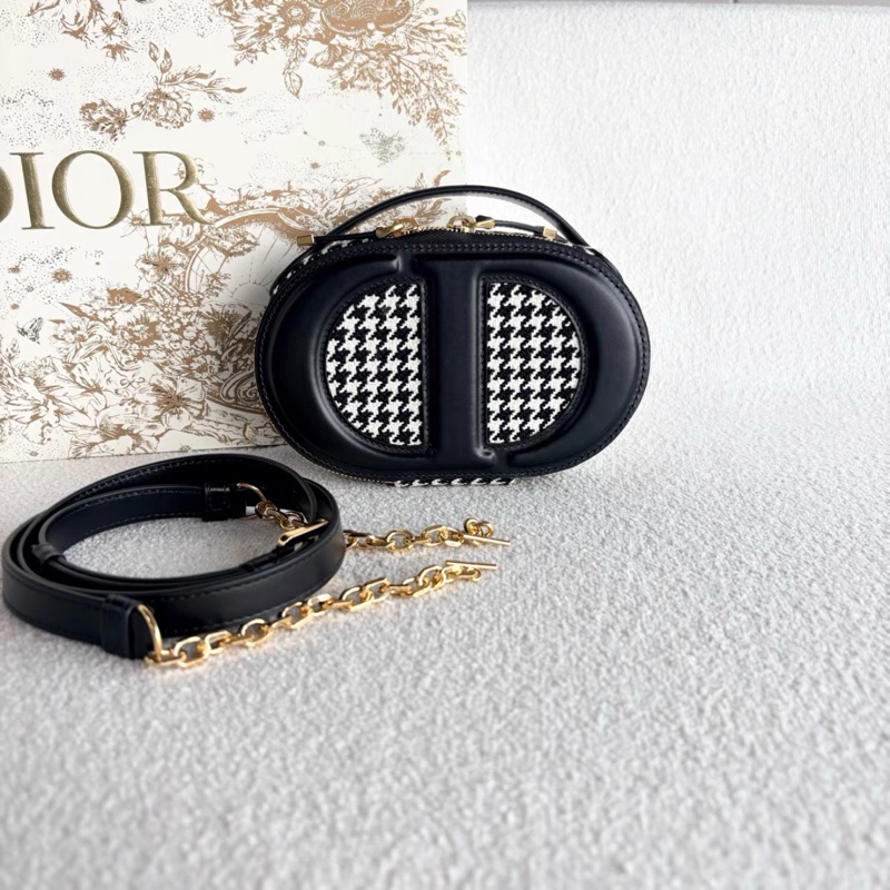 Dior • Signature 黑白千鳥格橢圓相機包 全新-4