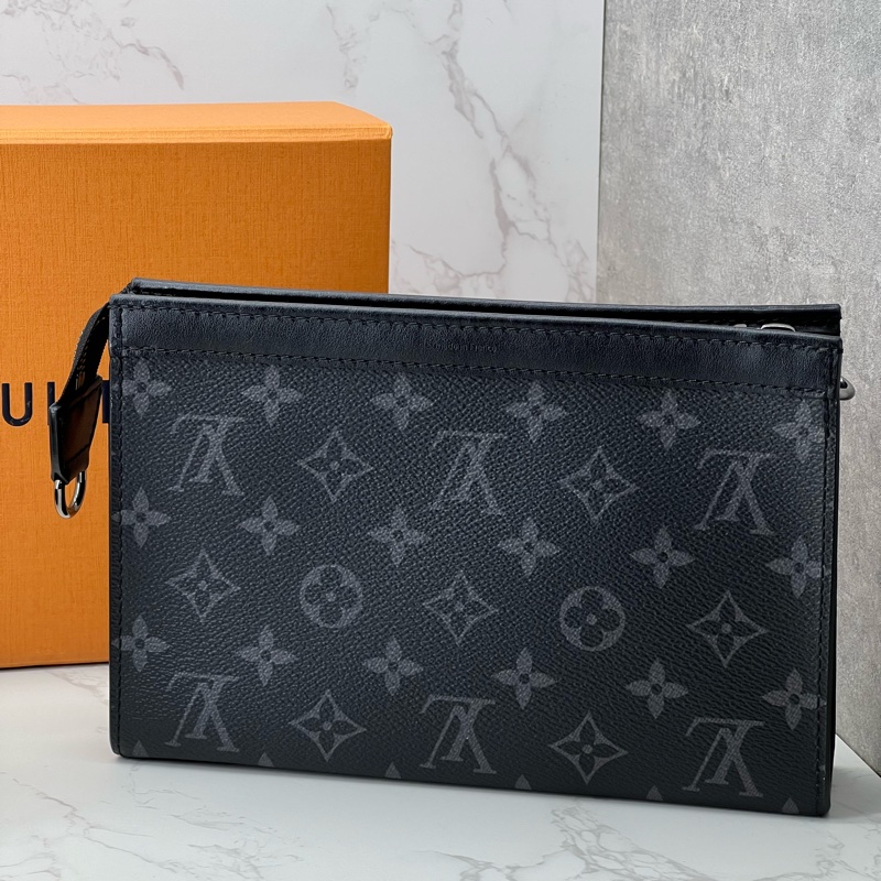 LV 黑武士 2合一手拿斜背包 #M81124-4