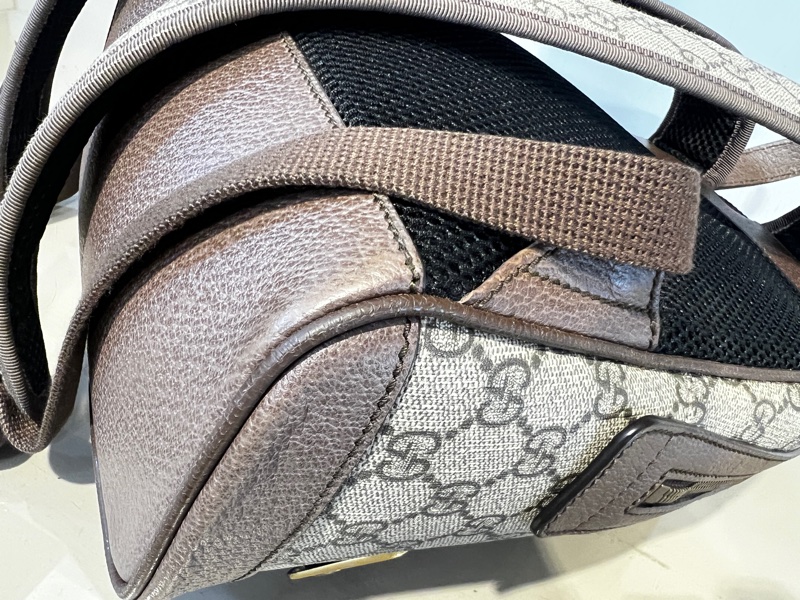 Gucci pvc咖皮邊OphidiaGG霧金釦前口袋後背包-7