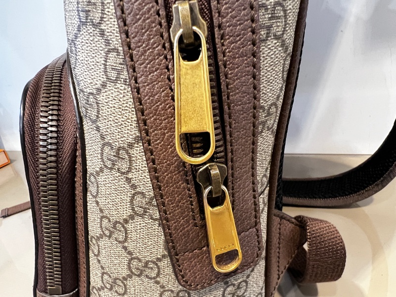 Gucci pvc咖皮邊OphidiaGG霧金釦前口袋後背包-13